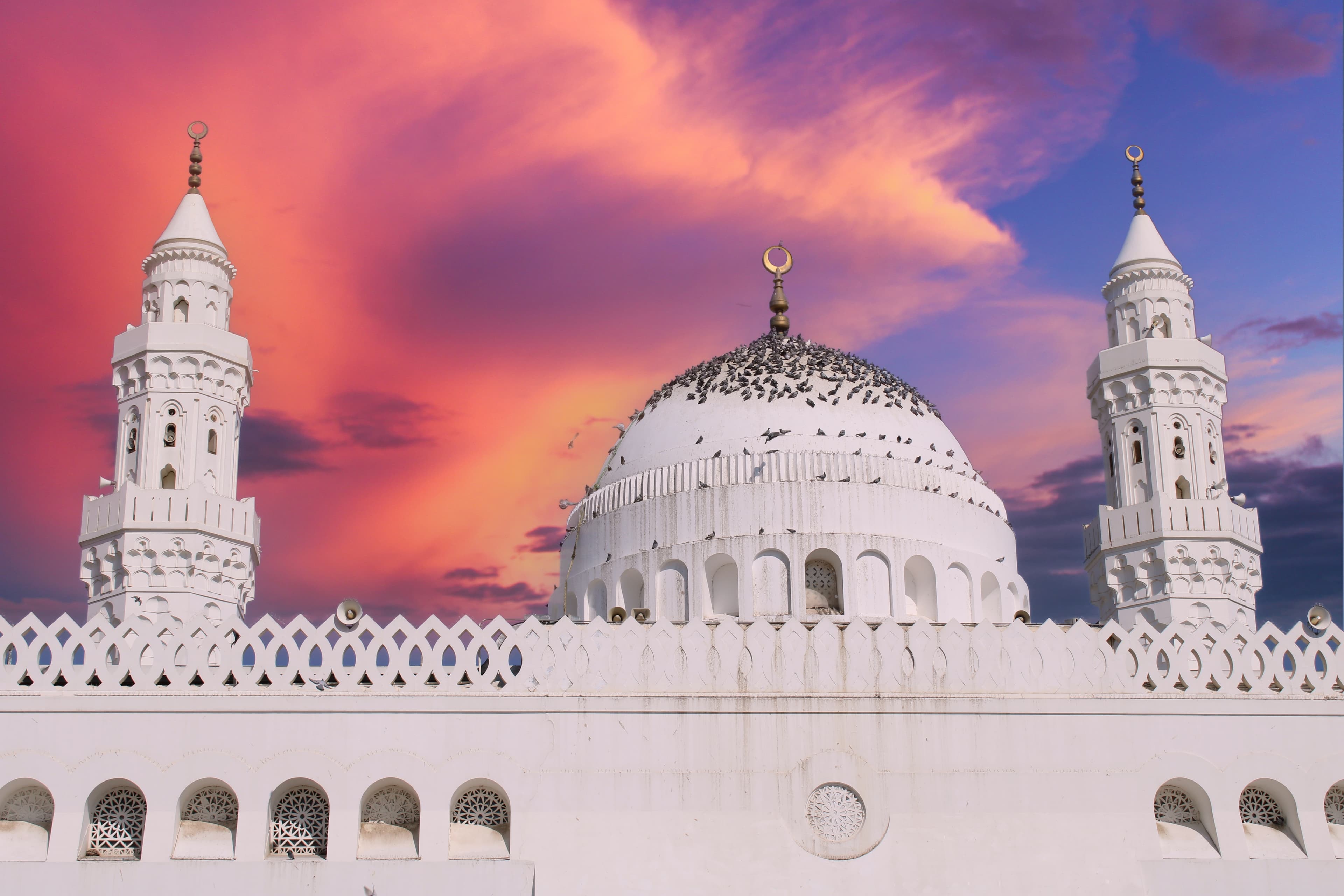 مسجـد القبلتيـن